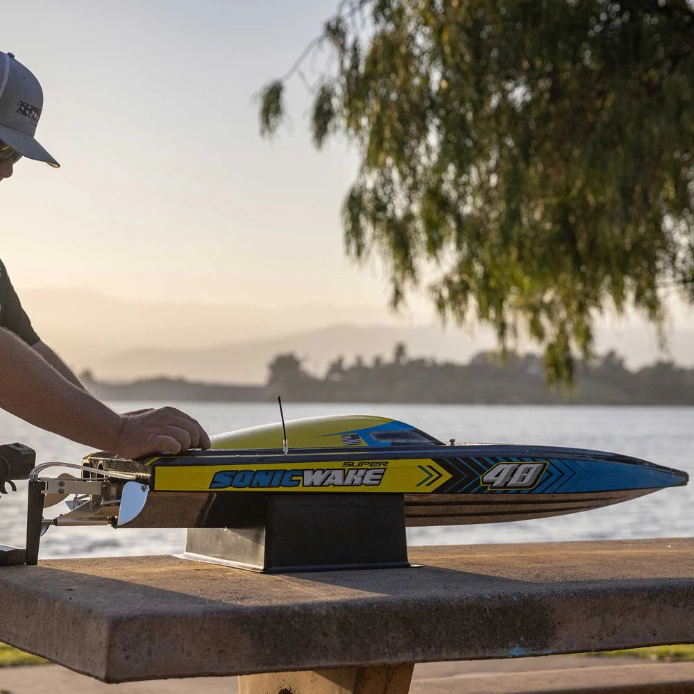 Pro Boat Super Sonicwake 48in 8S Self-Righting RC Boat - Image 36