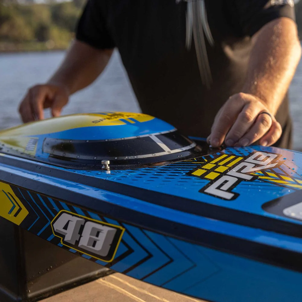 Pro Boat Super Sonicwake 48in 8S Self-Righting RC Boat - Image 37