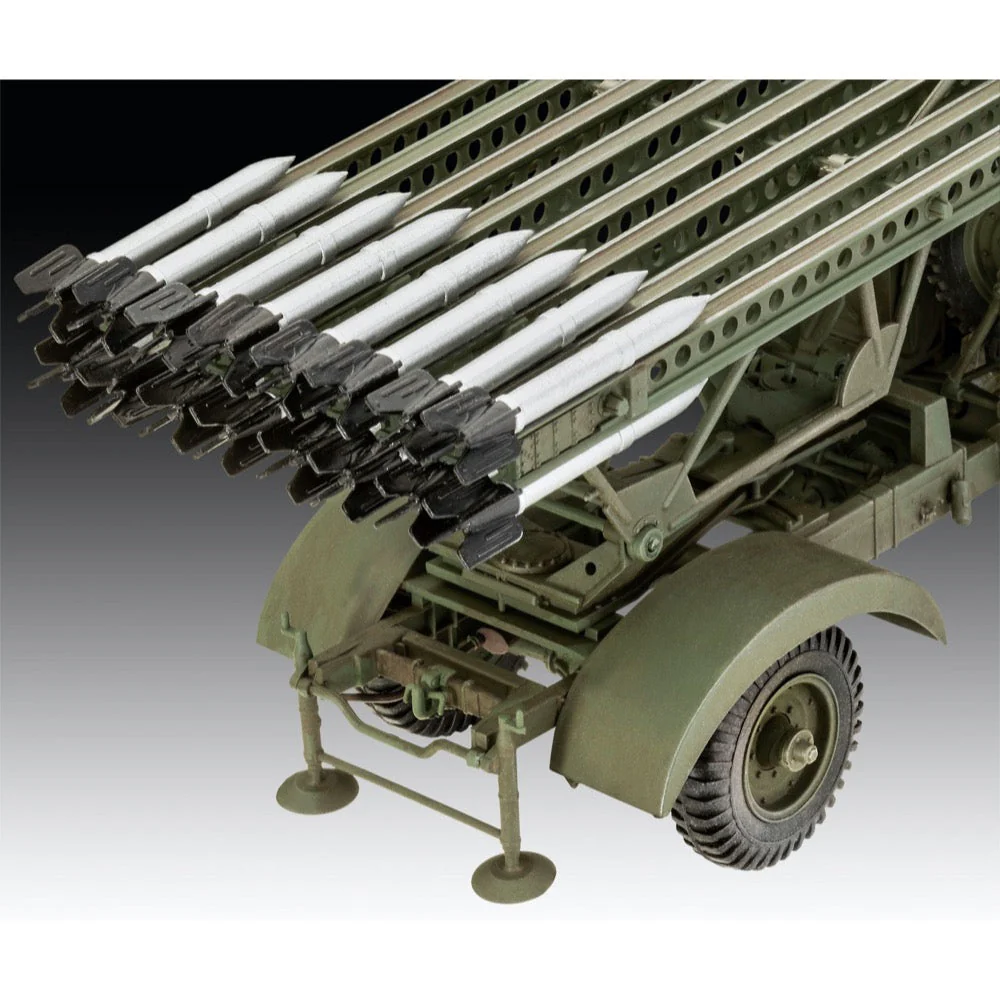 Revell 03338 1/35 BM-13-16 on WOT 8 - Image 6