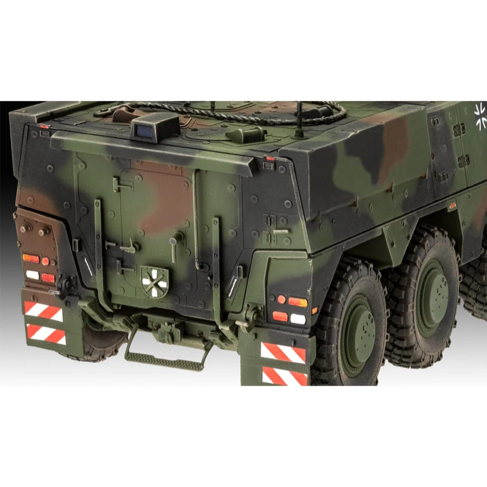 Revell 03343 1/35 German GTK Boxer GTFz - Image 4