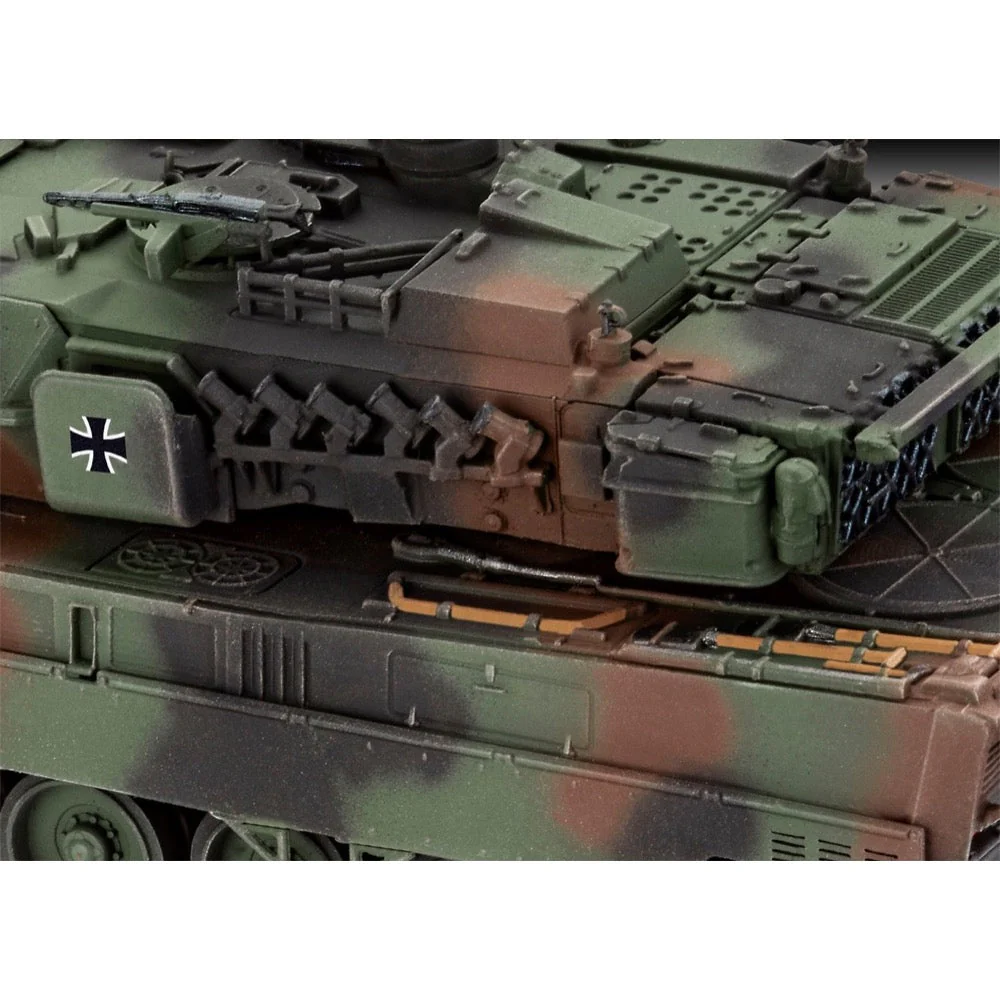 Revell 03355 1/72 Leopard 2 A7V - Image 3