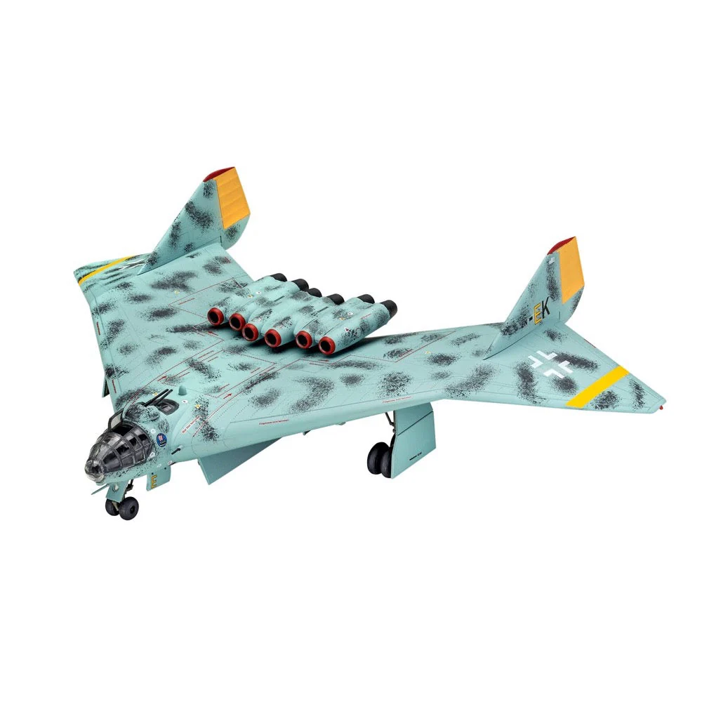 Revell 03790 1/72 Arado Ar.555 Strategic Bomber - Image 2