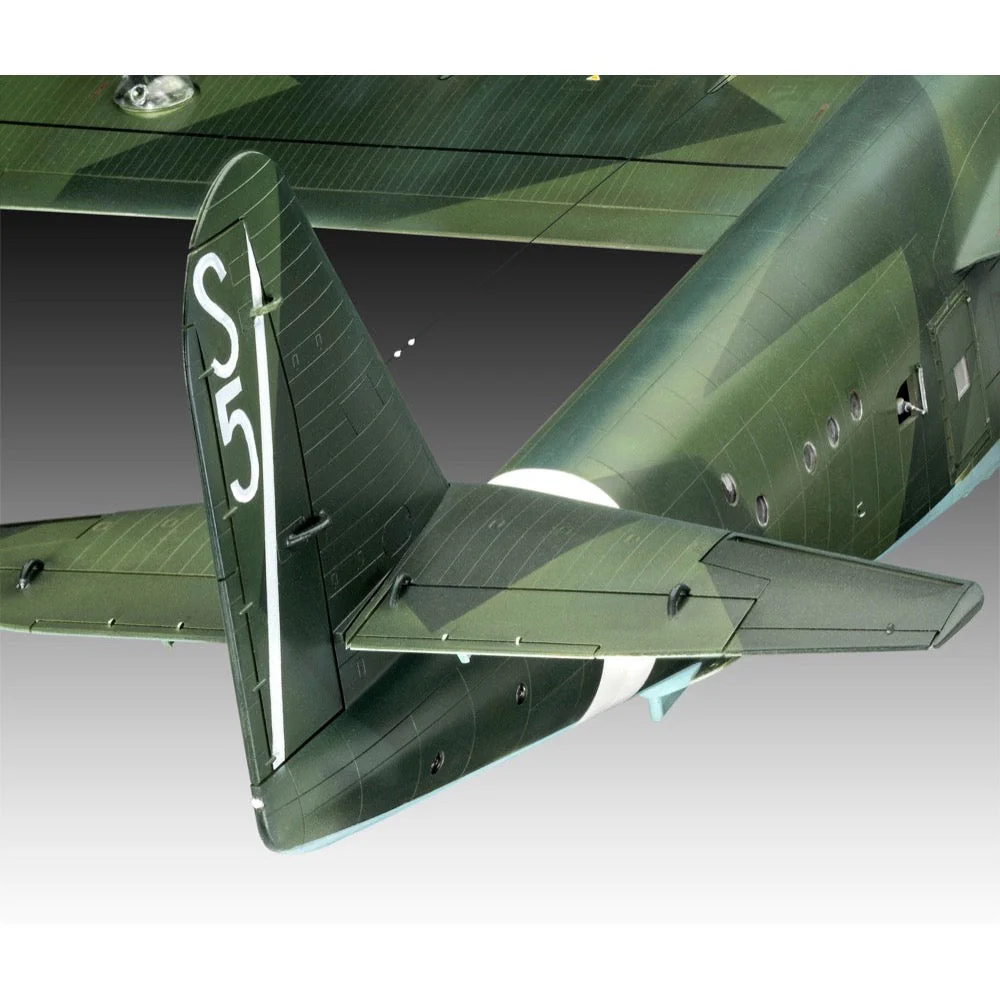 Revell 03792 1/72 Blohm and Voss BV222 - Image 4