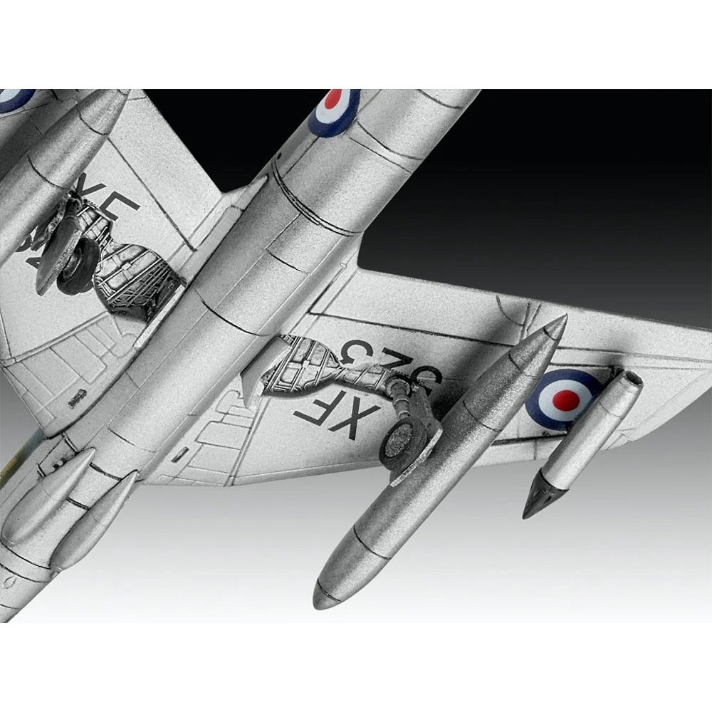 Revell 03833 1/144 Hawker Hunter FGA.9 - Image 3