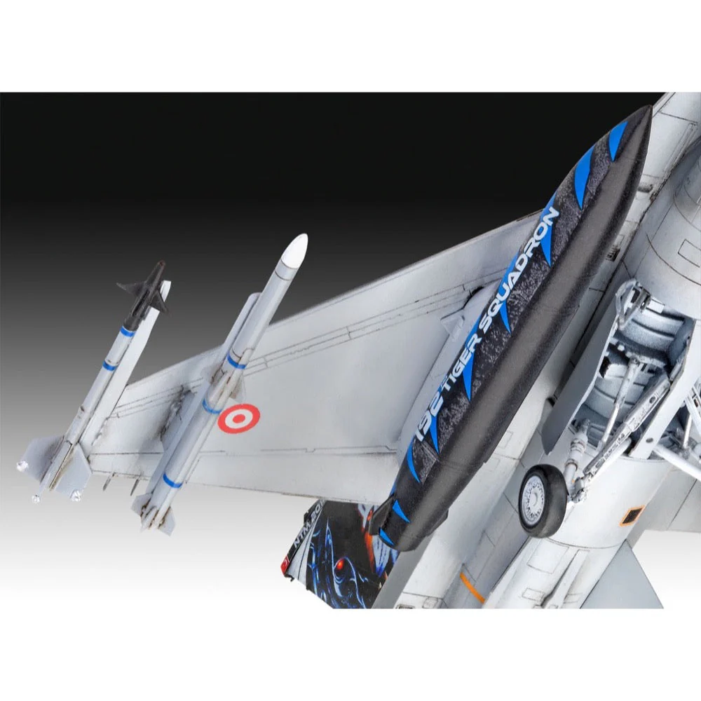Revell 03844 1/72 F-16D Fighting Falcon - Image 6