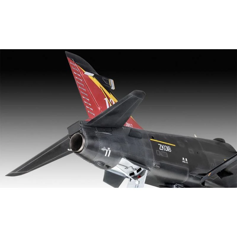 Revell 03852 1/32 Bae Hawk T2 - Image 4