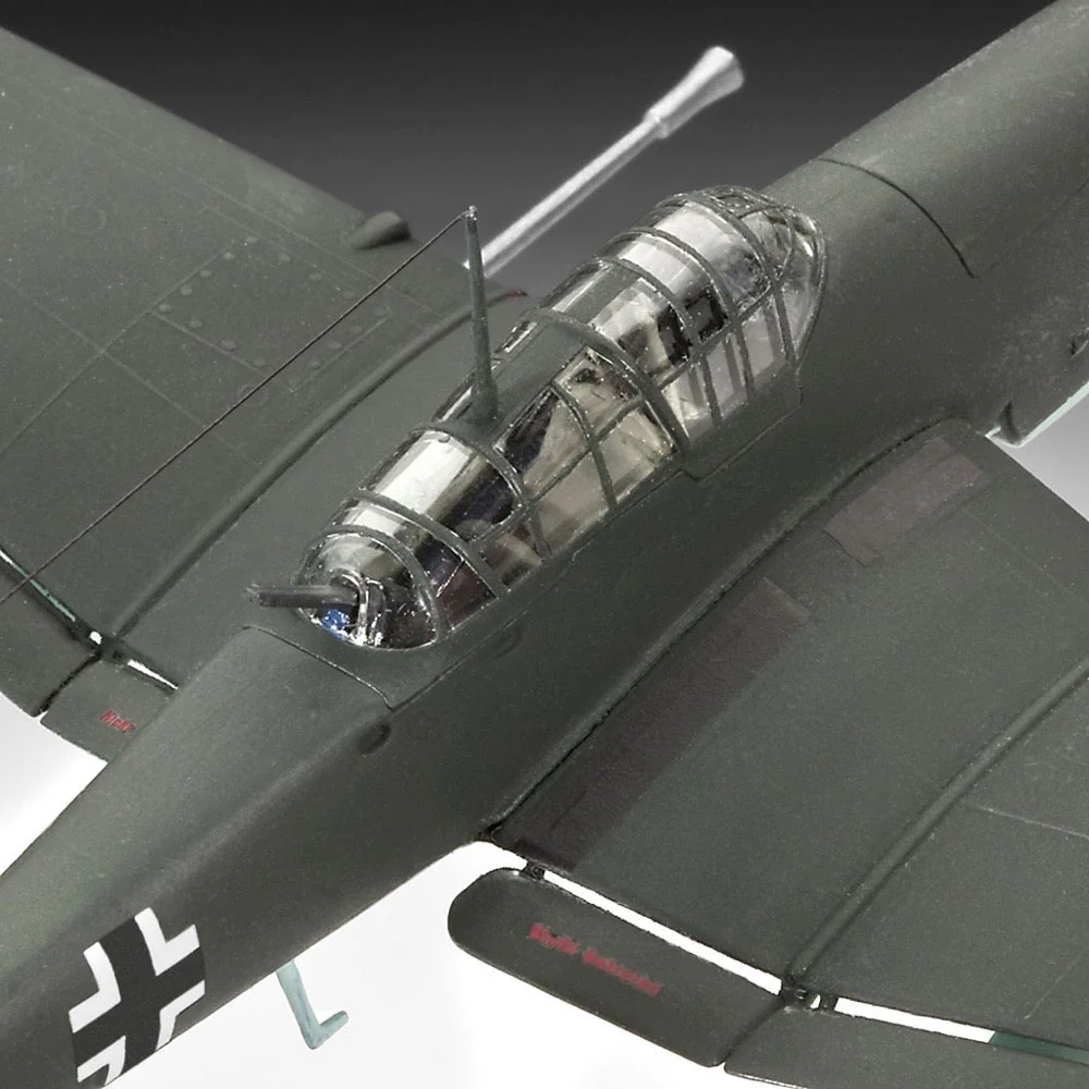 Revell 04692 1/72 Junkers JU 87 G/D Tank Buster - Image 6
