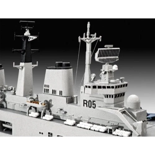 Revell 05172 1/700 HMS Invincible Falklands War - Image 5