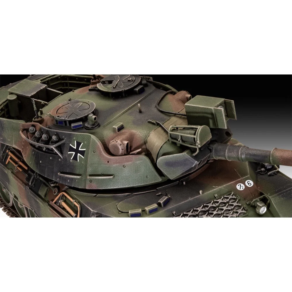 Revell 05656 1/35 Leopard 1 A1A1-A1A4 Gift Set - Image 7