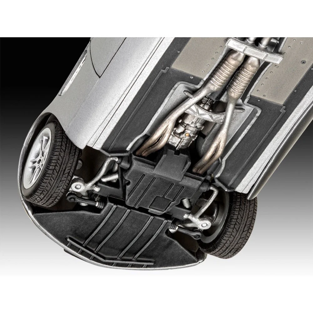 Revell 05662 1/24 James Bond BMW Z8 The World is not Enough - Image 3