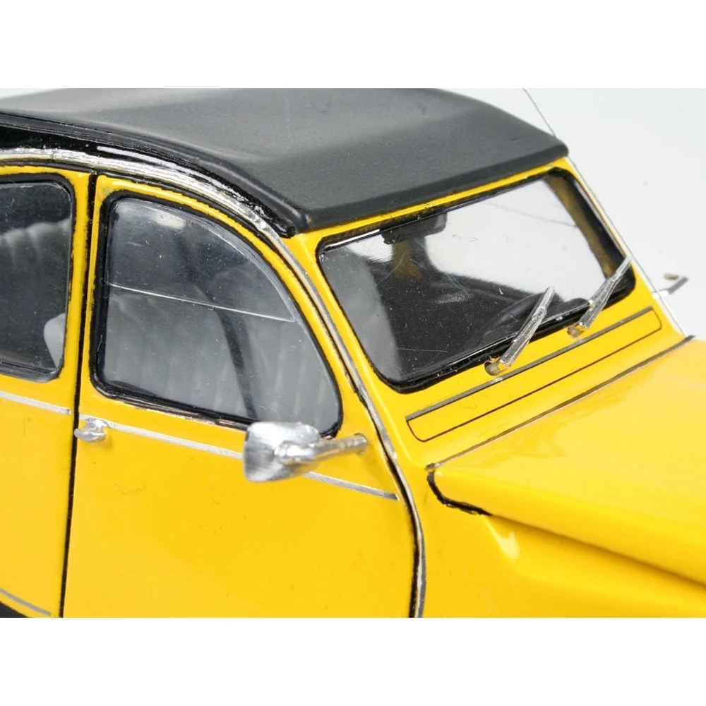 Revell 07095 1/24 Citroen 2CV - Image 5
