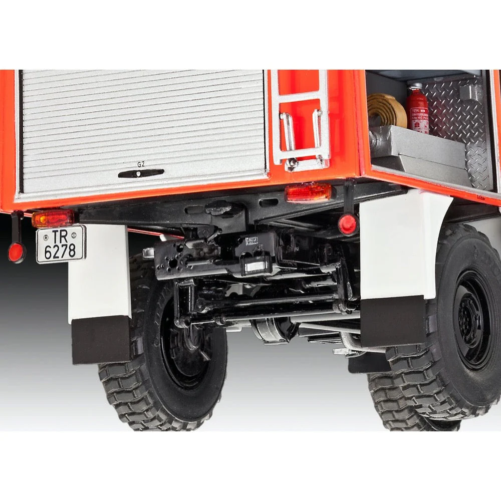 Revell 07512 1/25 Mercedes-Benz Unimog U 1300 TLF 8/18 - Image 3