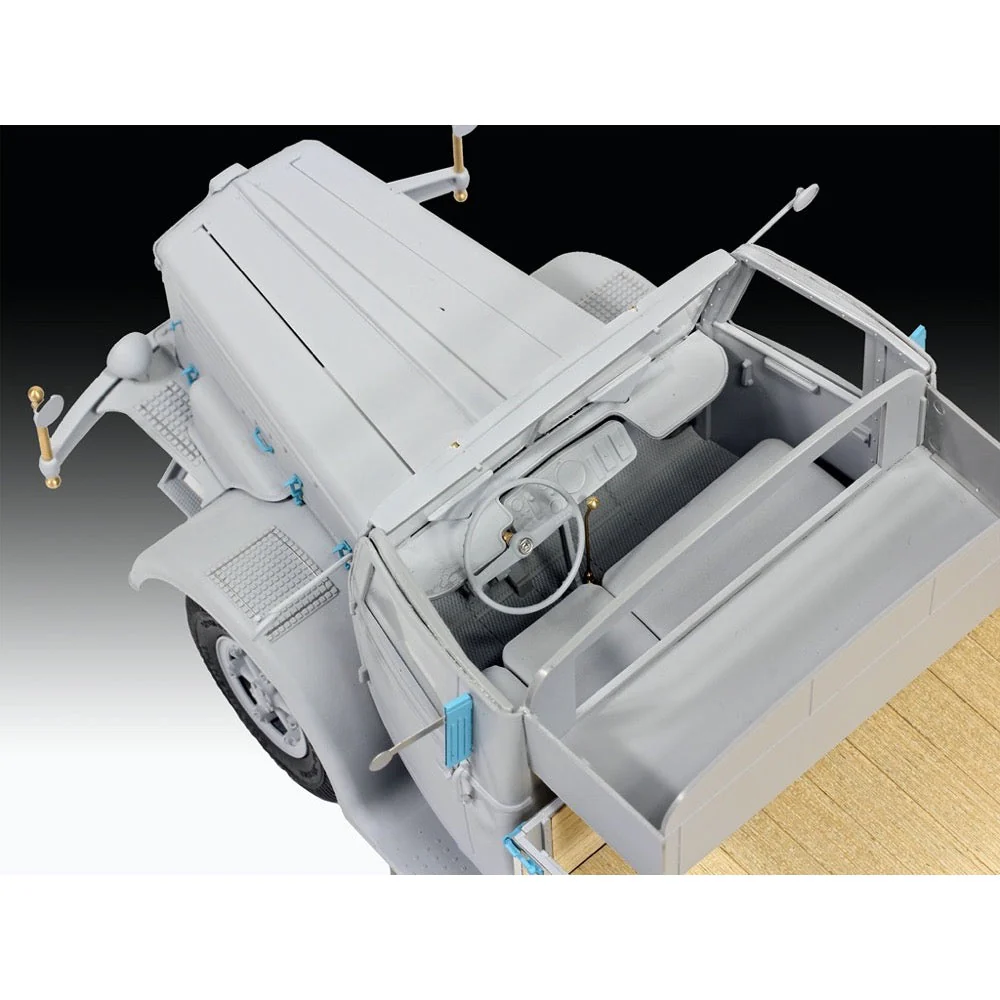 Revell 07580 1/24 Bussing 8000 S 13 with Trailer - Image 4