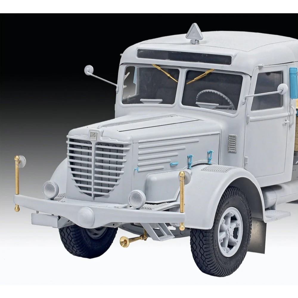Revell 07580 1/24 Bussing 8000 S 13 with Trailer - Image 6