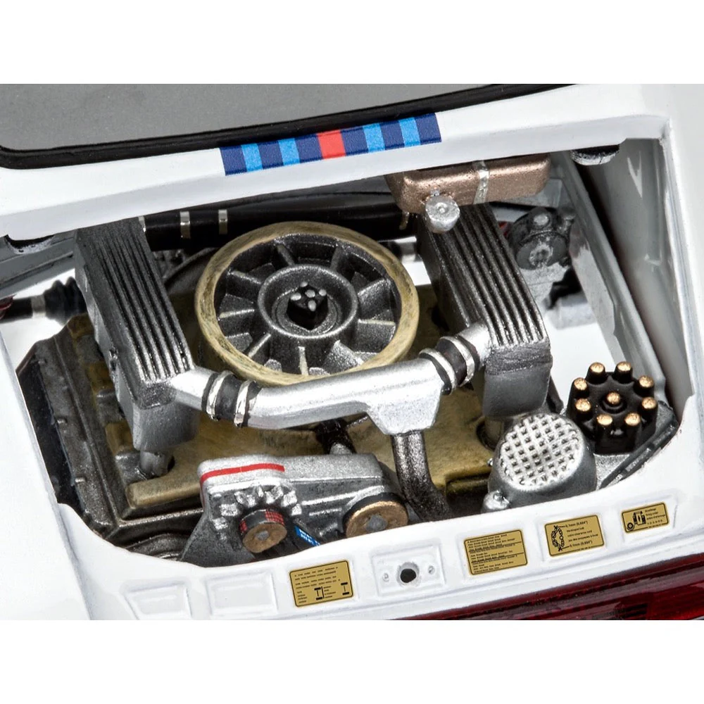 Revell 07685 1/24 Porsche 934 RSR Martini - Image 3