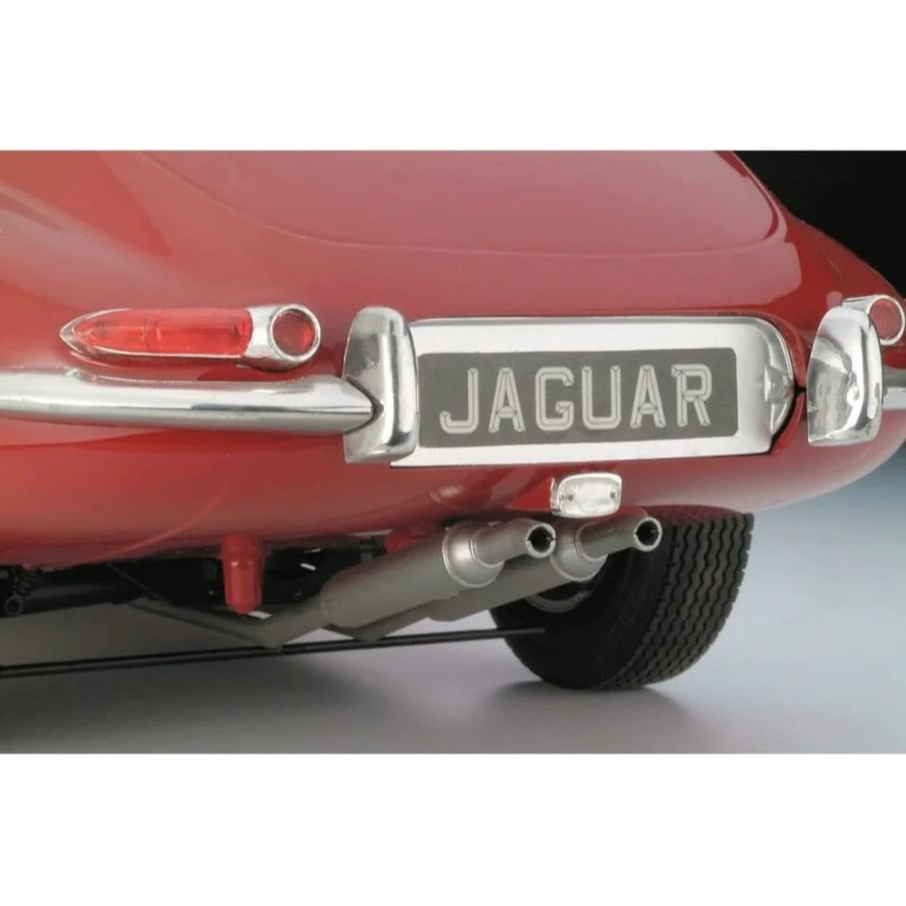 Revell 07717 1/8 Jaguar E-Type - Image 5