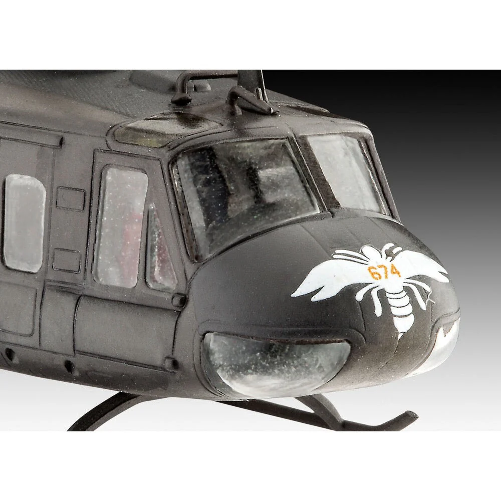 Revell 04983 1/100 Bell UH-1H Gunship - Image 4