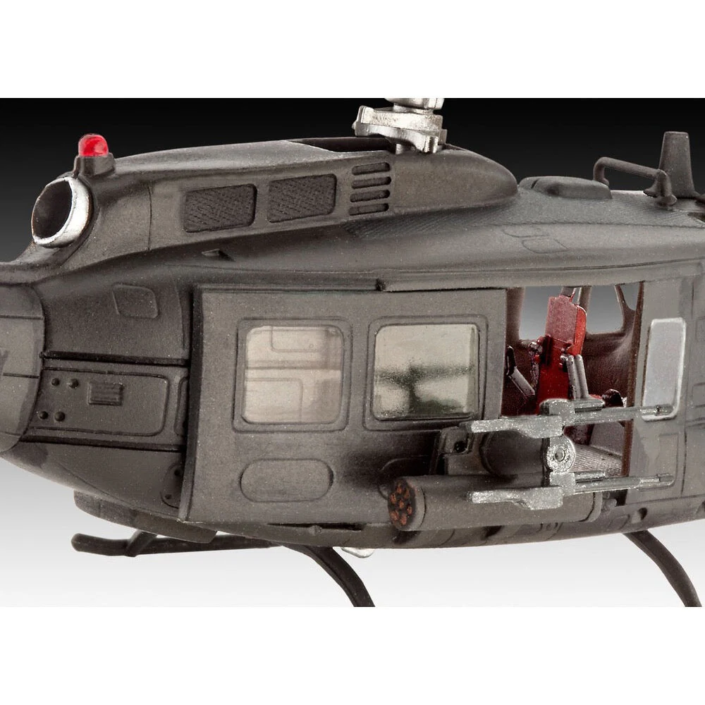 Revell 04983 1/100 Bell UH-1H Gunship - Image 5