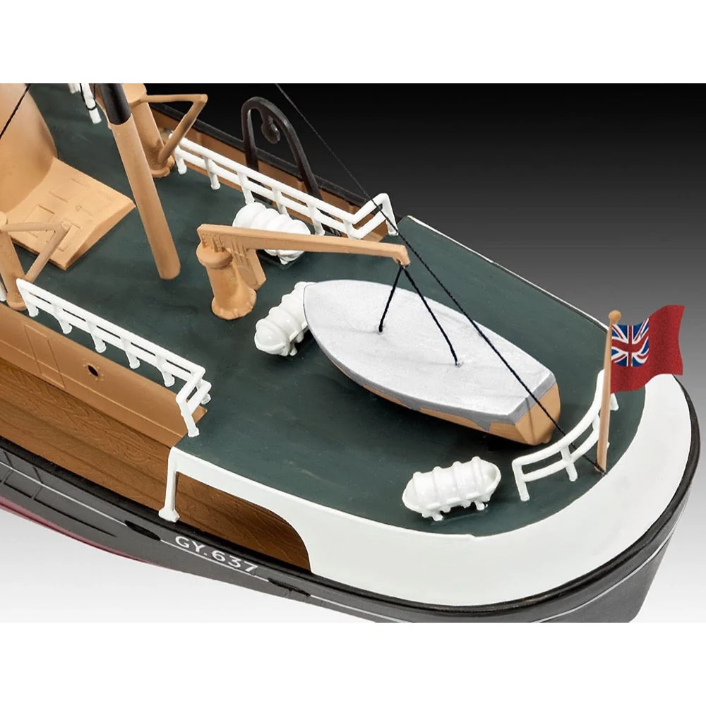 Revell 05204 1/142 North Sea Fishing Trawler - Image 7