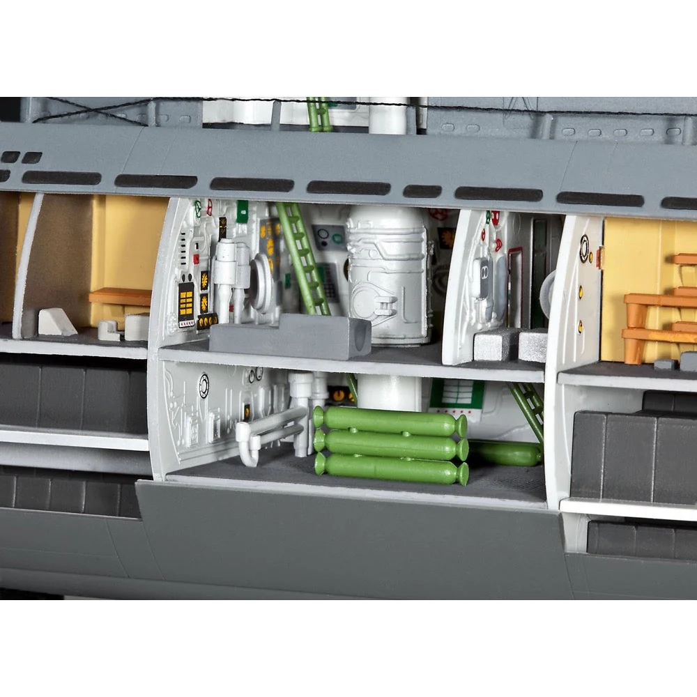 Revell 05078 1/144 U-Boat Type XXI with Interior - Image 5