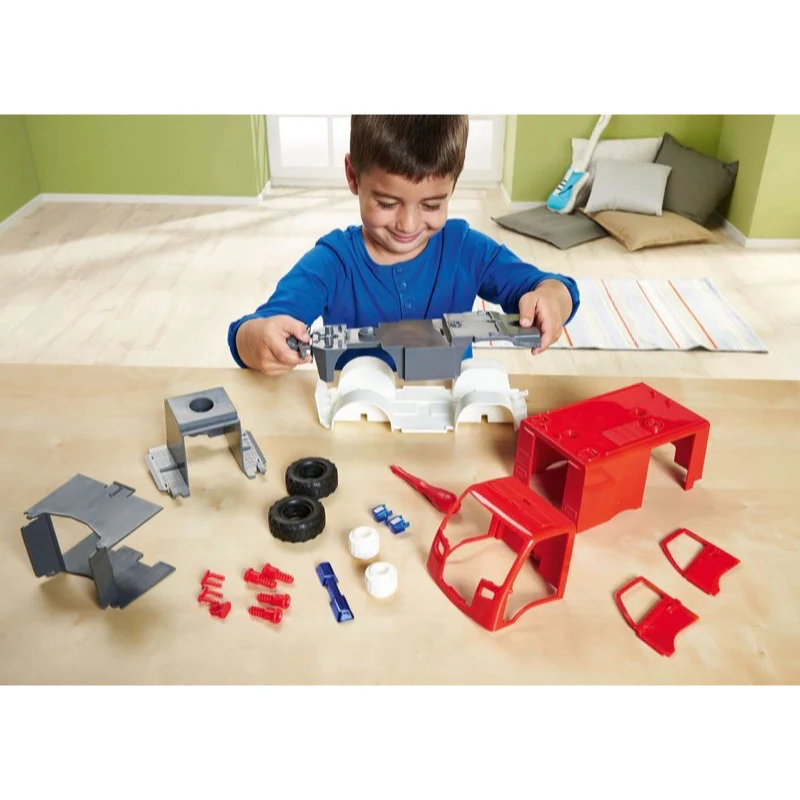 Revell 804 1/20 Fire Truck - Image 10