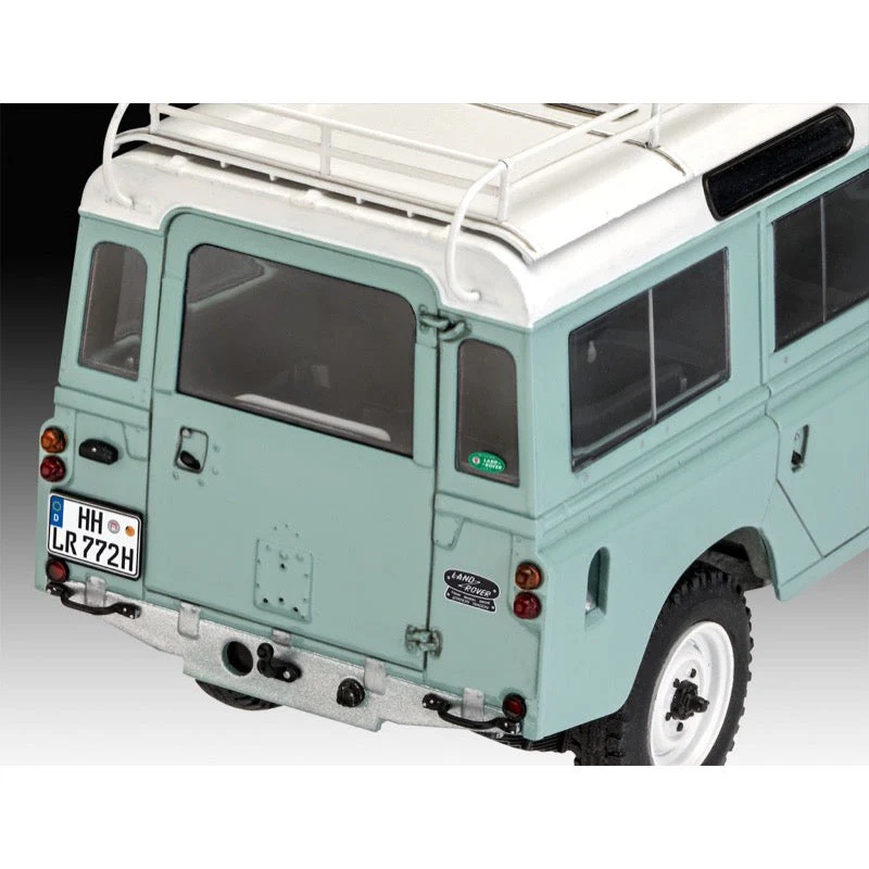 Revell 67047 1/24 Land Rover Series III Starter Set - Image 6