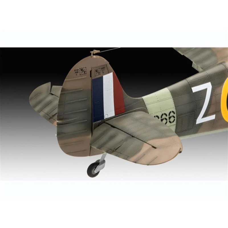Revell 05688 1/32 Supermarine Spitfire Mk.II Iron Maiden Gift Set - Image 7