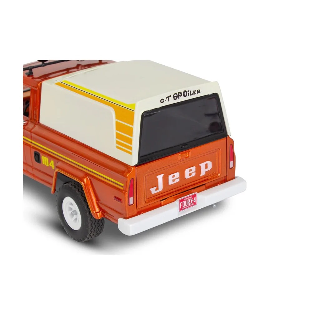 Revell 14568 1/25 Jeep J-10 Pick-Up with Camper - Image 7