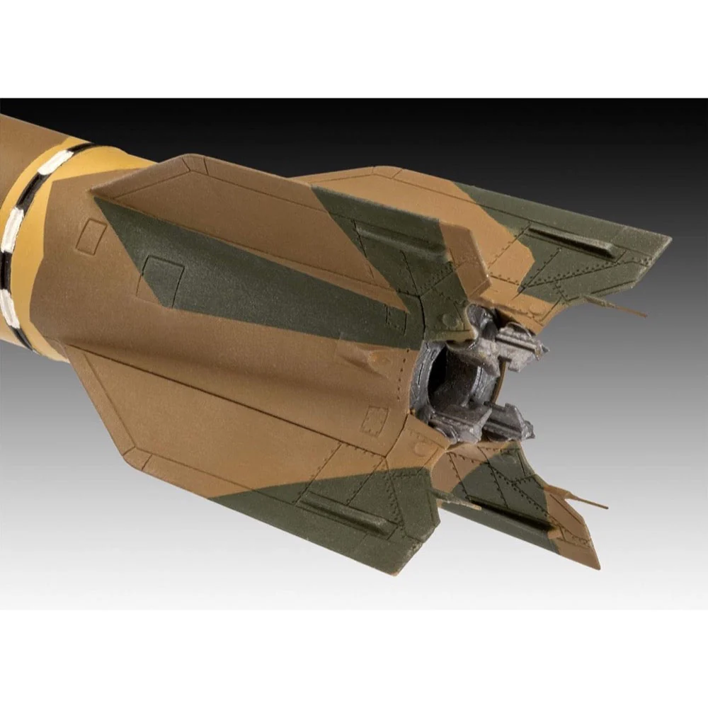 Revell 63309 1/72 German A4/V2 Rocket Model Kit Set - Image 4