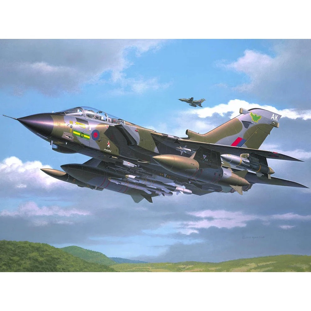 Revell 64619 1/72 Tornado GR 1 RAF Starter Set
