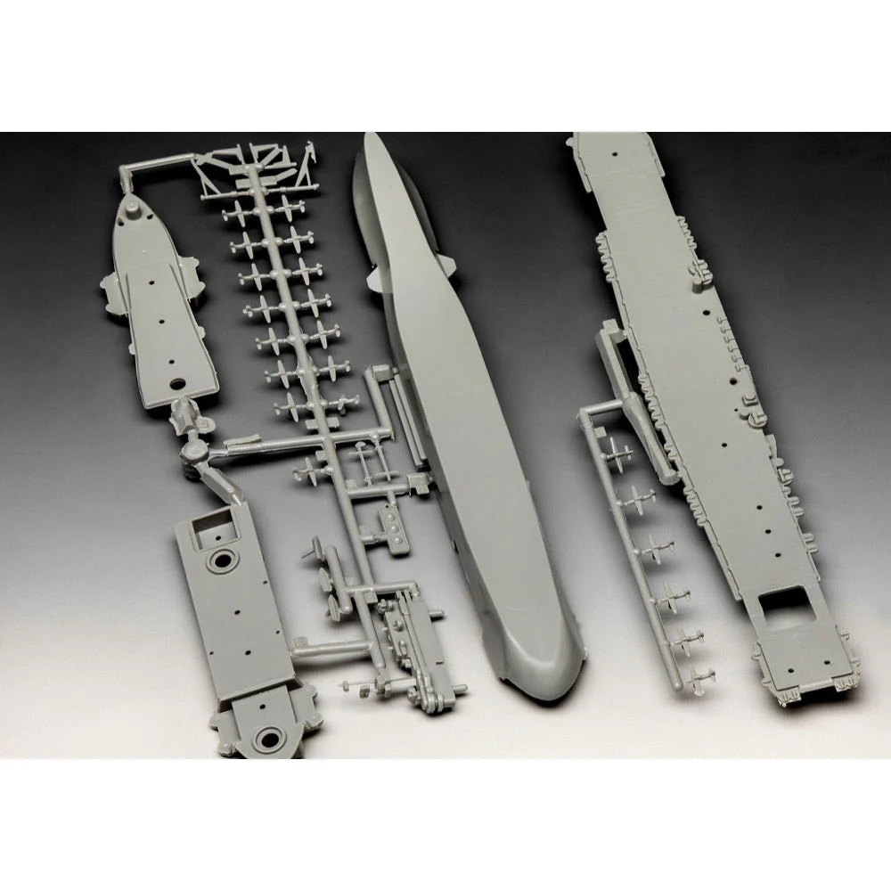Revell 65824 1/1200 USS Enterprise CV-6 Starter Set - Image 5