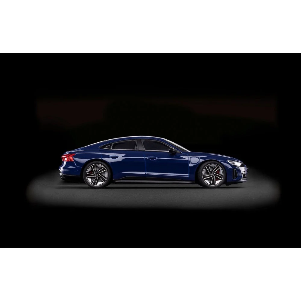 Revell 67698 1/24 Audi e-tron GT Easy Click System Starter Set - Image 6