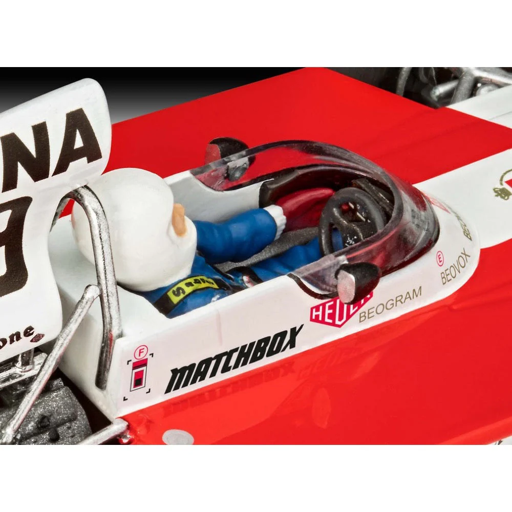 Revell 67739 1/32 Surtees TS16/03 Model Kit Set - Image 5