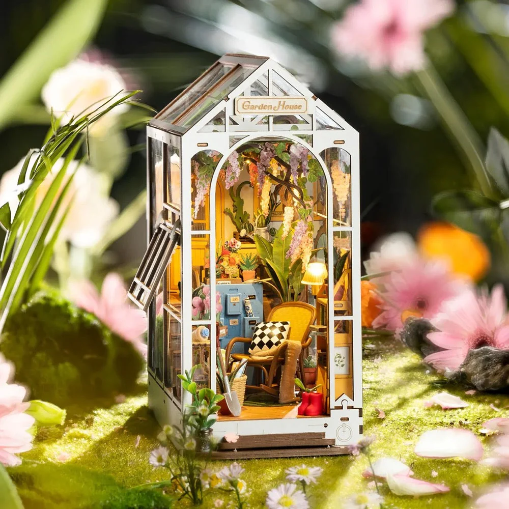 Robotime Rolife DIY Bookends Garden House - Image 5