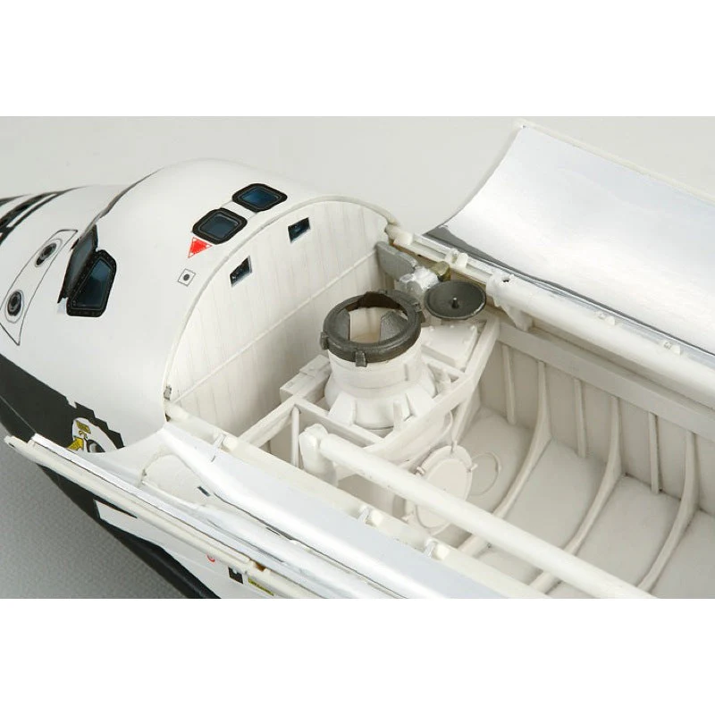 Tamiya 60402 1/100 Space Shuttle Atlantis - Image 3