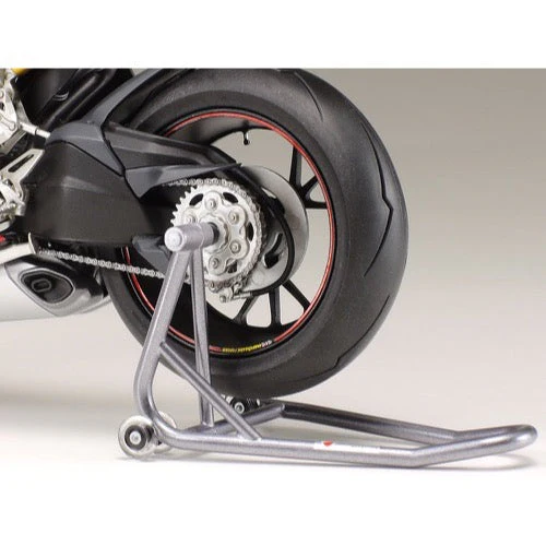 Tamiya 14132 1/12 Ducati 1199 Panigale S Tricolore - Image 8