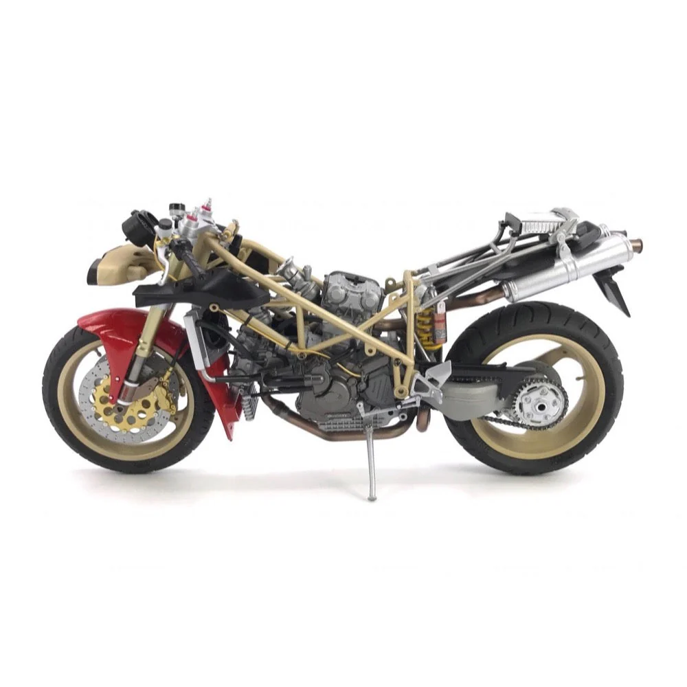 Tamiya 14068 1/12 Ducati 916 - Image 4