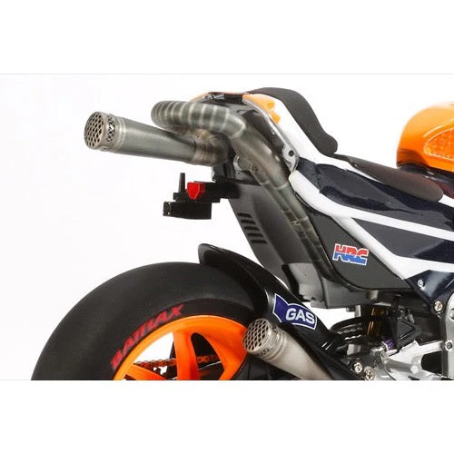 Tamiya 14130 1/12 Repsol Honda RC213V 2014 - Image 7