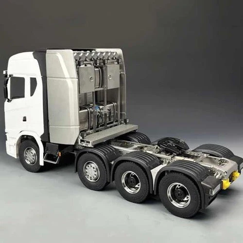 Tamiya 1/14 Scania 770S 8 × 4 /4 RC Kit 56371 - Image 8