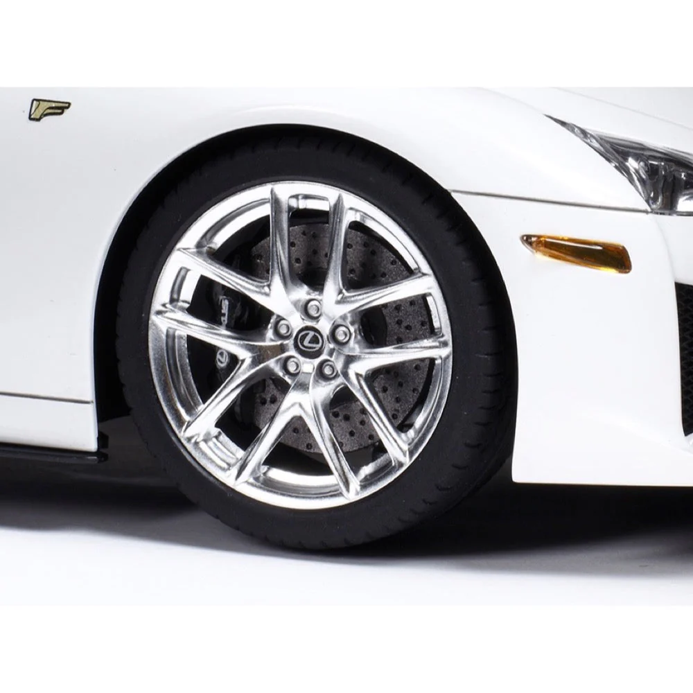Tamiya 24319 1/24 Lexus LFA - Image 12