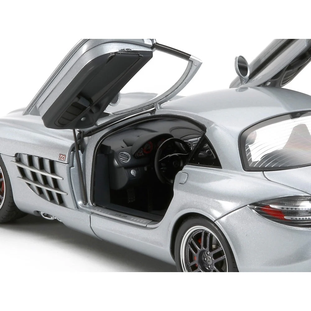Tamiya 24317 1/24 Mercedes Benz SLR722 - Image 4