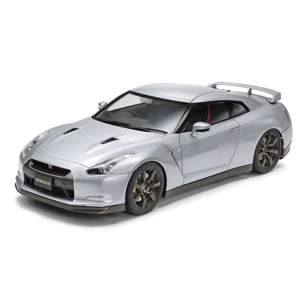 Tamiya 24300 1/24 Nissan R35 GTR - Image 2