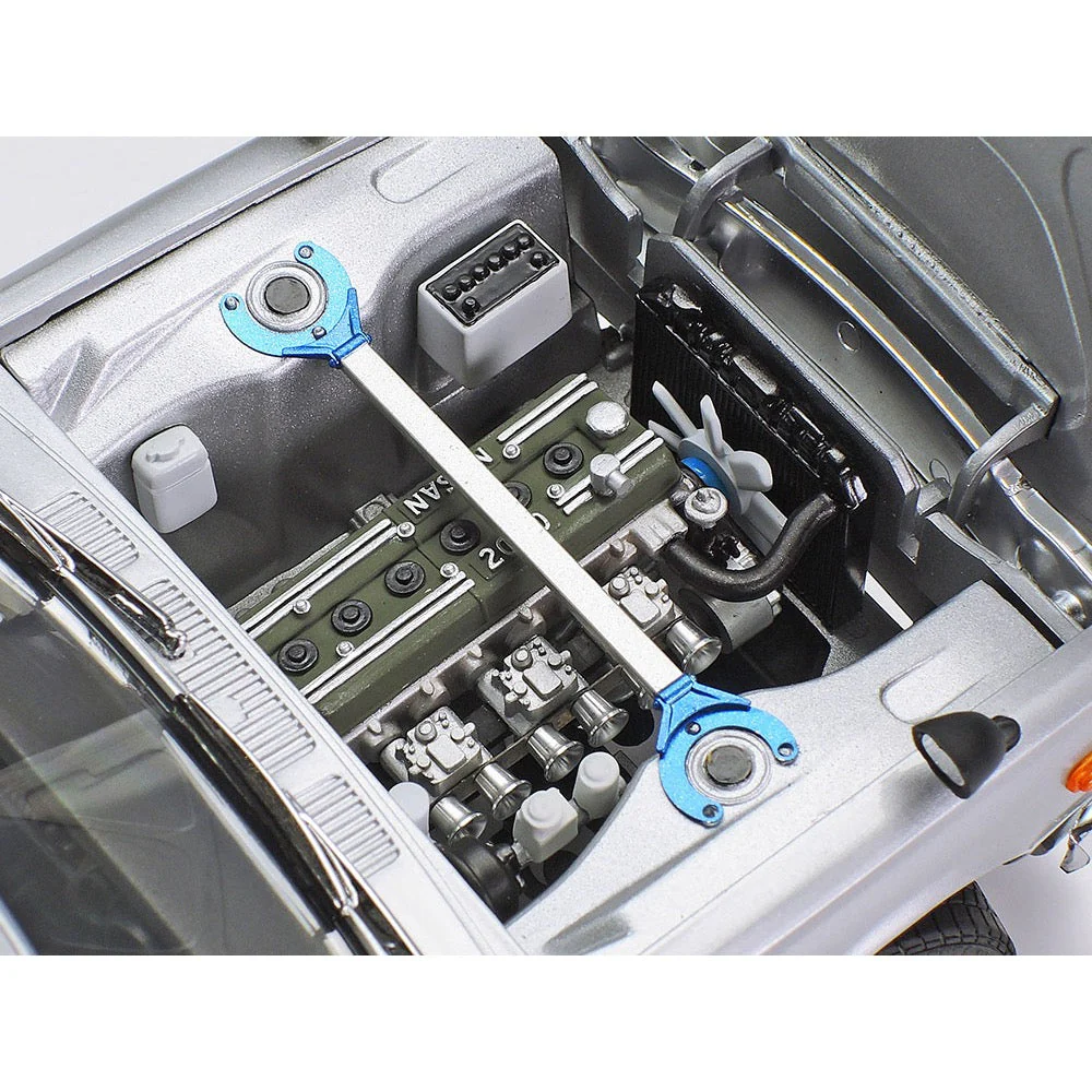 Tamiya 24335 1/24 Nissan Skyline 2000 GT-R Street Custom - Image 4