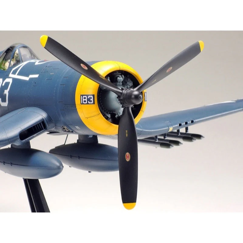Tamiya 60327 1/32 F4U-1D Corsair - Image 11