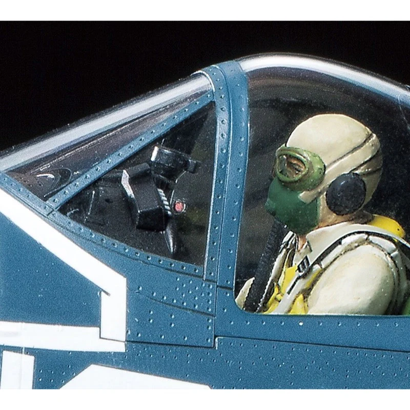 Tamiya 60327 1/32 F4U-1D Corsair - Image 9