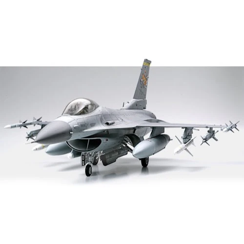 Tamiya 60315 1/32 LM F16CJ Block 50 Fighting Falcon - Image 2