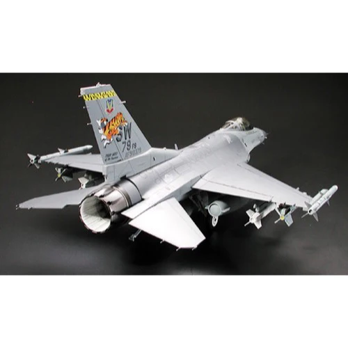 Tamiya 60315 1/32 LM F16CJ Block 50 Fighting Falcon - Image 5