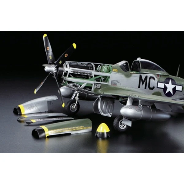 Tamiya 60322 1/32 North American P-51D Mustang - Image 8