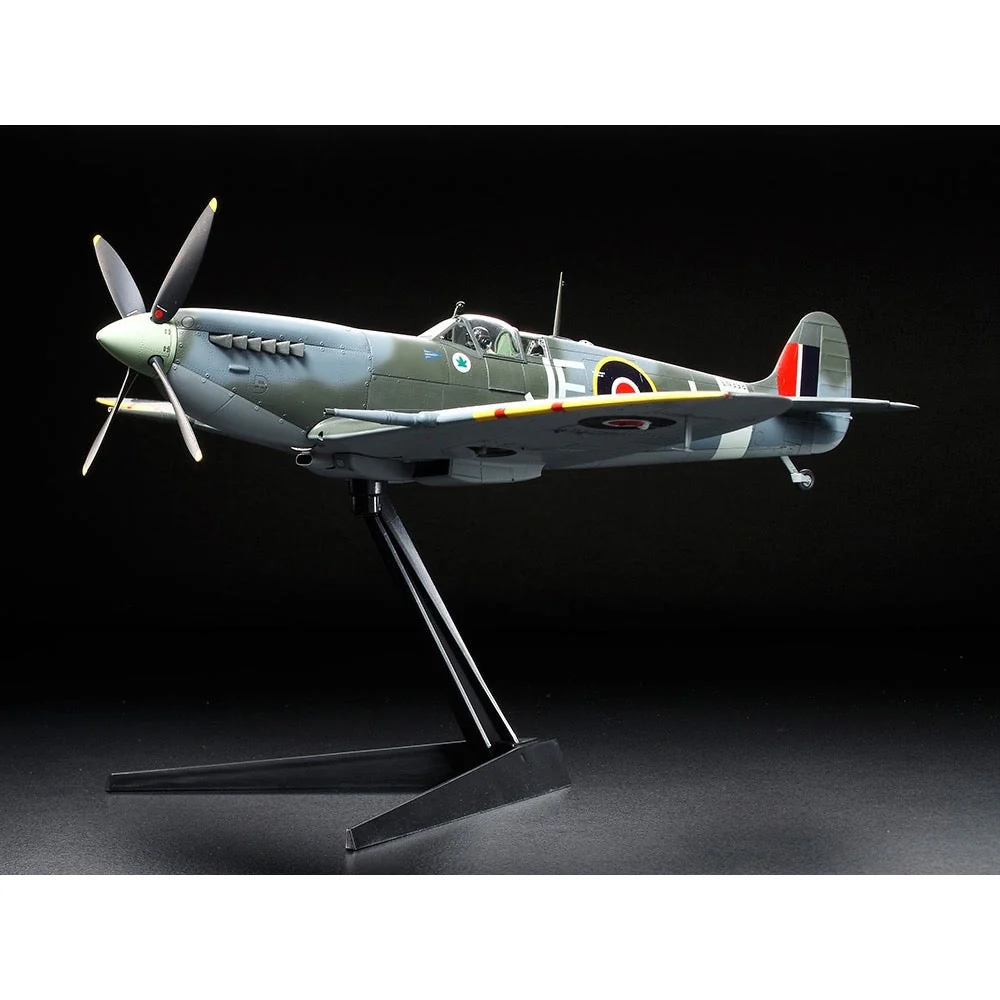 Tamiya 60319 1/32 Supermarine Spitfire Mk.IXc - Image 8