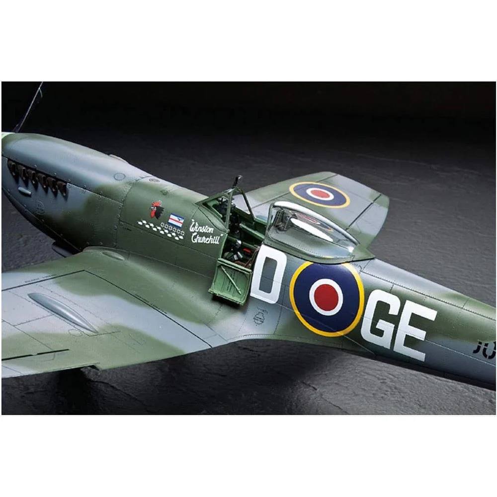 Tamiya 60321 1/32 Supermarine Spitfire Mk.XVIe - Image 4